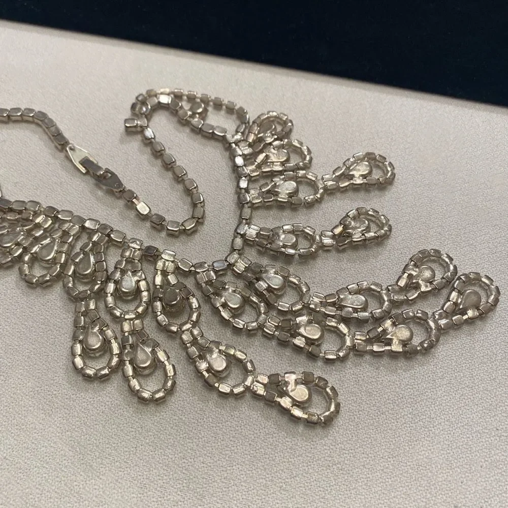 Vintage rhinestone necklace